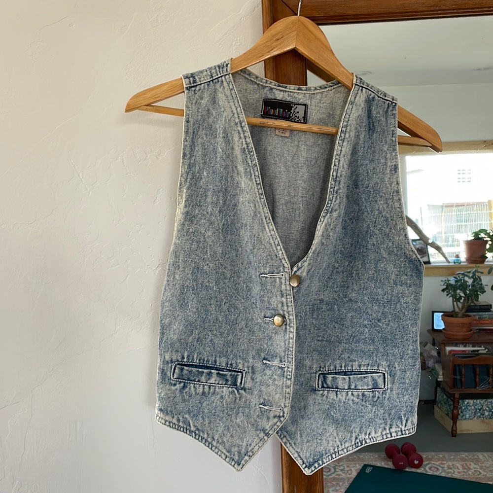 Vintage Pinot nior jean vest , size medium